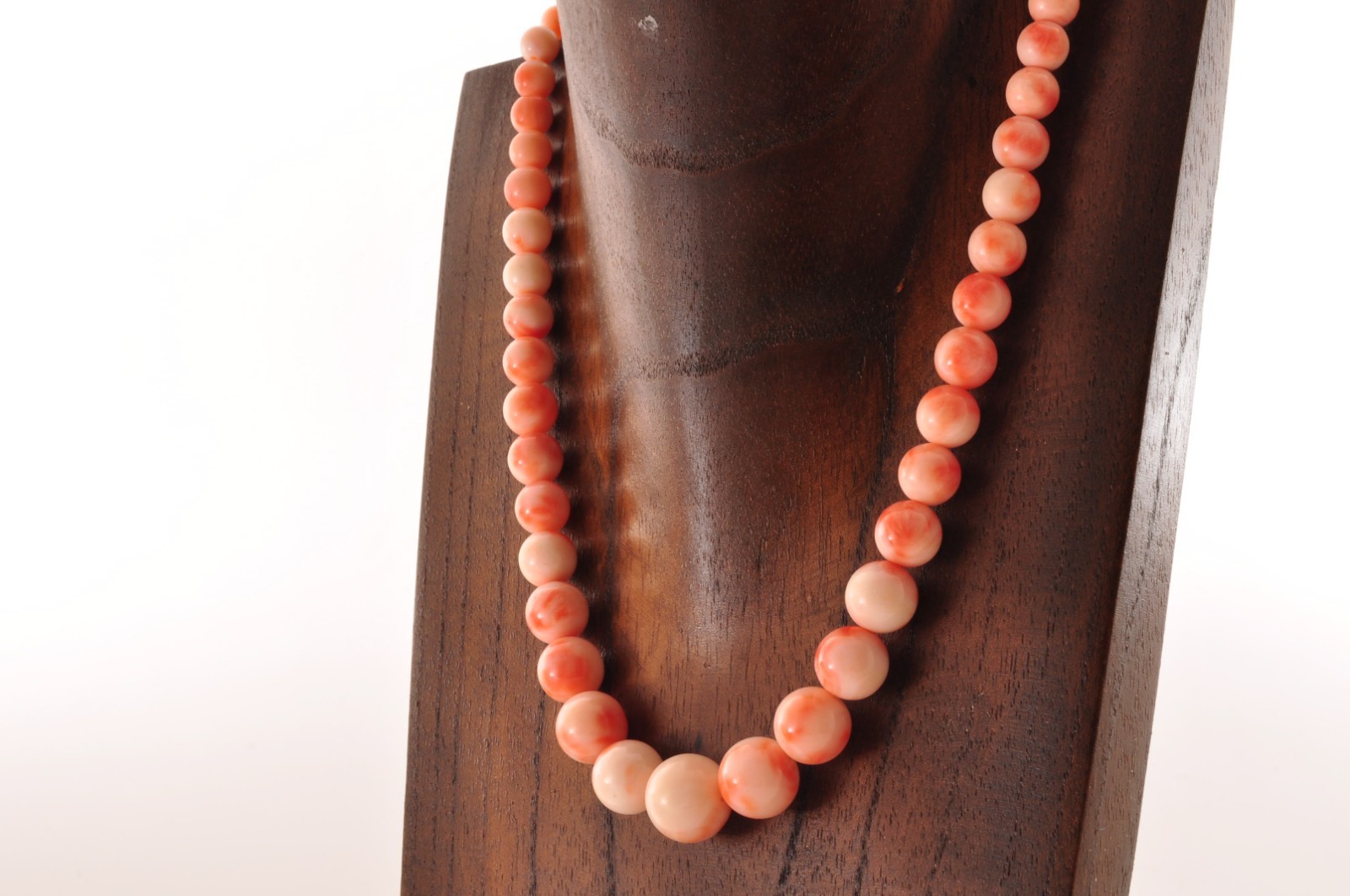 Angel skin coral Necklace and rose earrings set (17.3in 255ct) and Certificate.