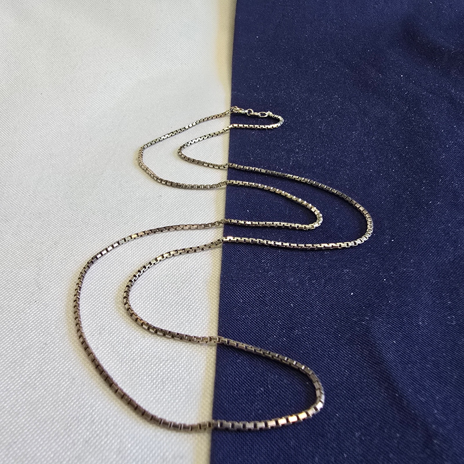 Sterling Silver Necklace 6.72g Fine Jewelry 23.5″ Box Chain Spring Ring