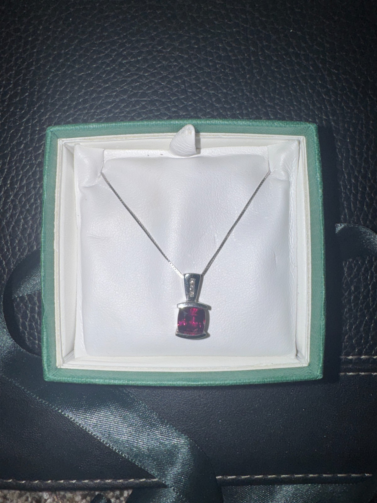 14K White Gold Rhodolite Garnet & Diamond Pendant Necklace – New, Never Worn