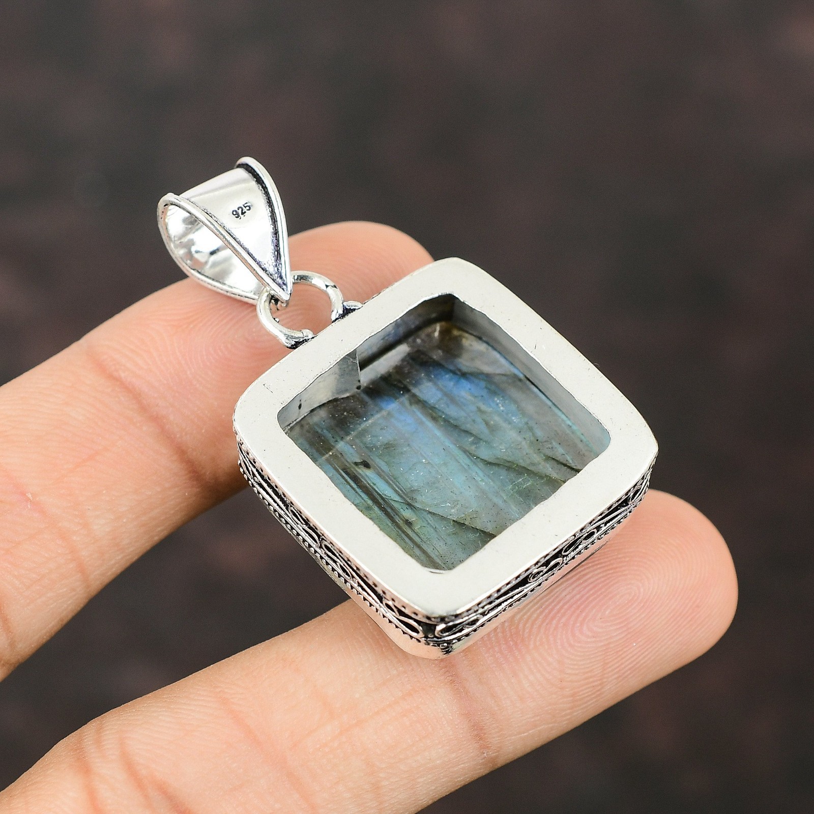 Natural Labradorite Gemstone Pendant 925 Sterling Silver Handmade Jewelry
