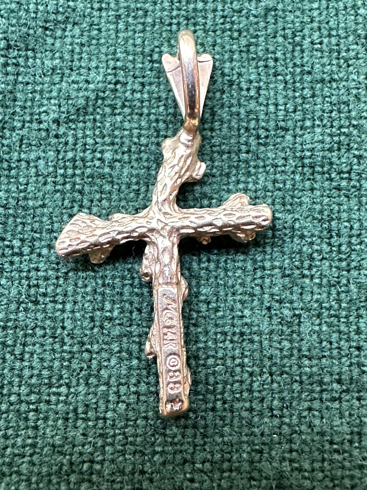 14K Yellow Gold Rustic Twig Cross Pendant – Organic Branch Design – 1.4g