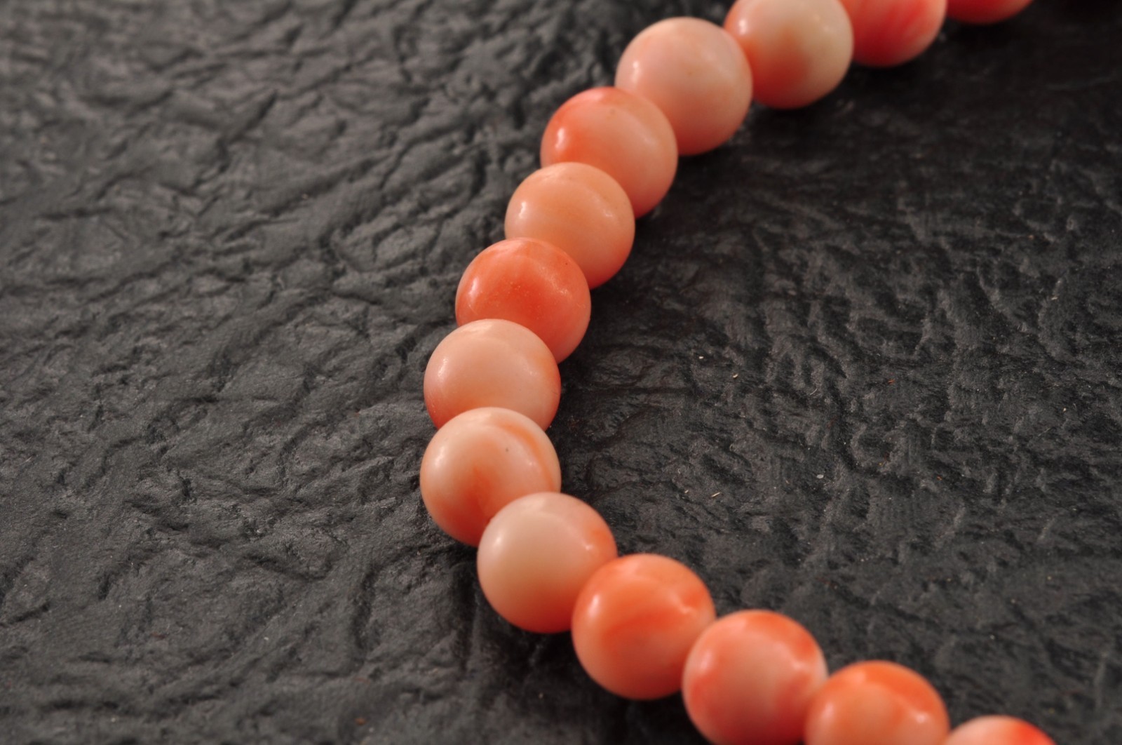 Angel skin coral Necklace and rose earrings set (17.3in 255ct) and Certificate.