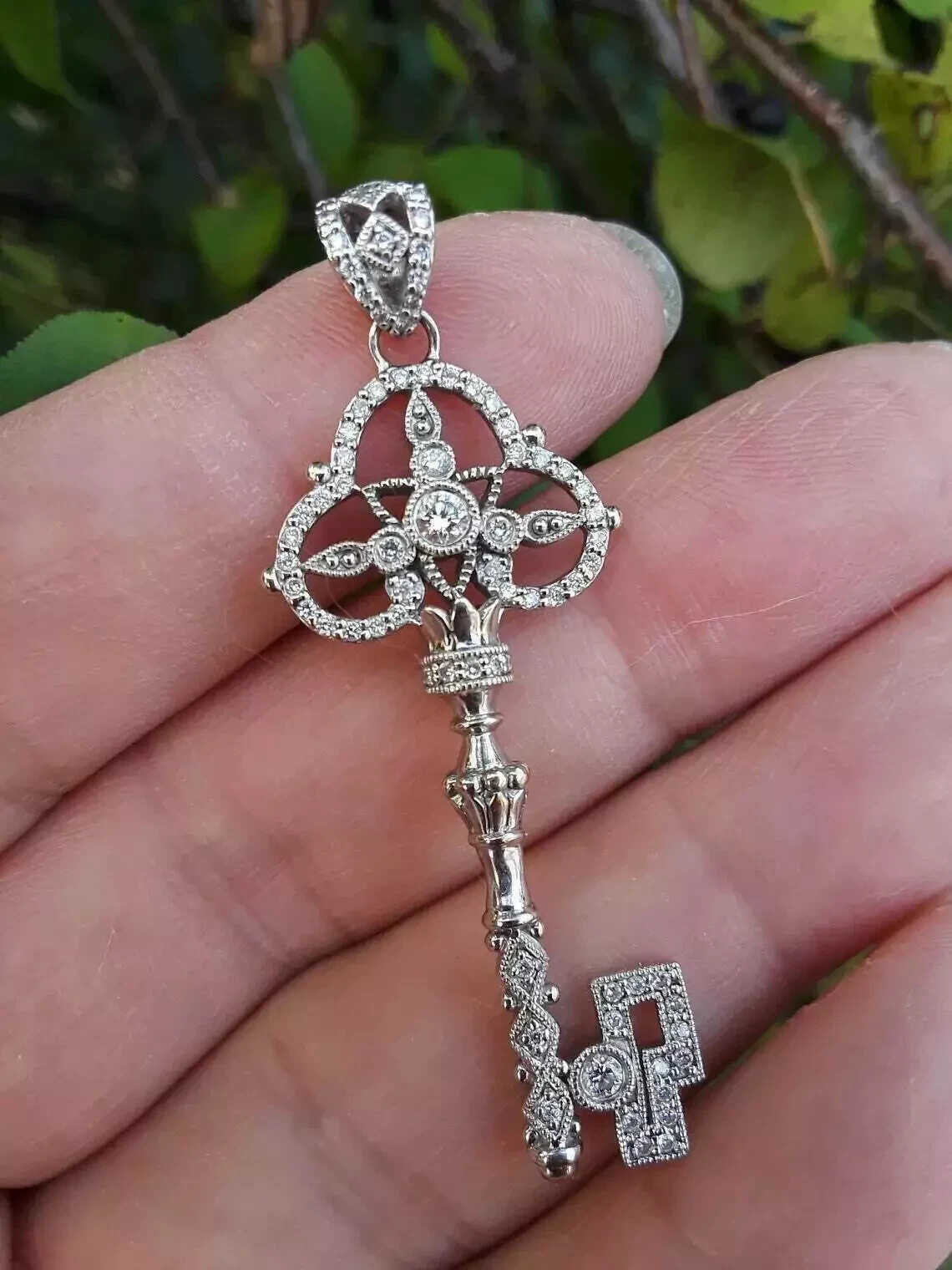 1Ct Round Cut VVS1/D Diamond Key Pendant 14K White Gold Over Free Chain