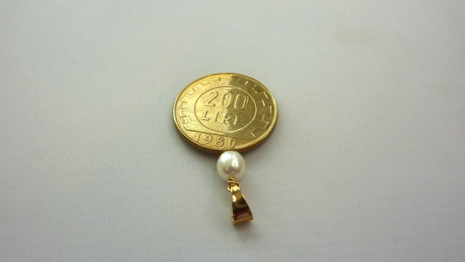 1980 Italy 200 Lira Pendant Marked 14k Milor Gold BALE only