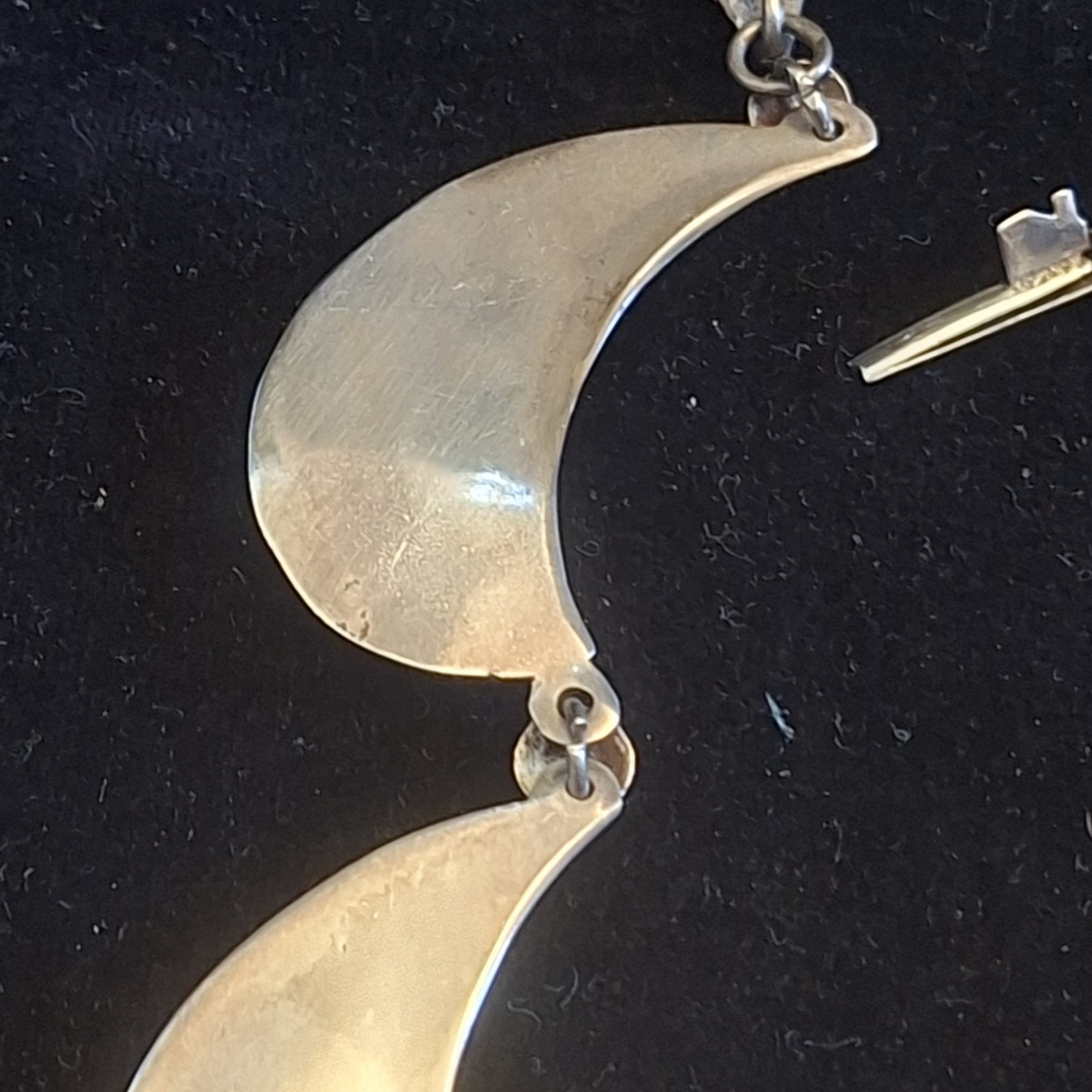 Siam Sterling Silver Necklace Depicting The Goddess Of Lightning (A85)