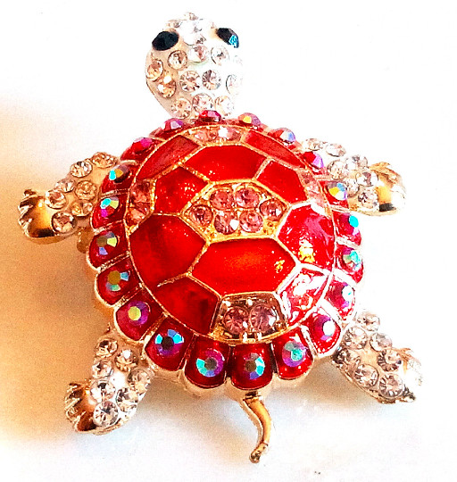 ENAMELED TURTLE PENDANT NECKLACE! Crystal Animal, Reptile, Charm, Accessory!