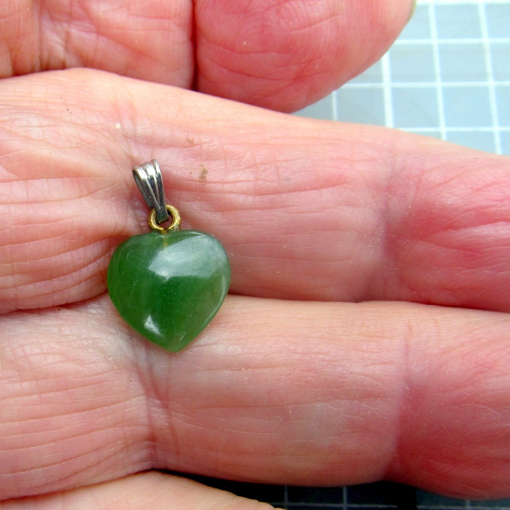 Natural Nephrite Green Jade Puffy Heart Pendant/Charm Unbranded Vintage