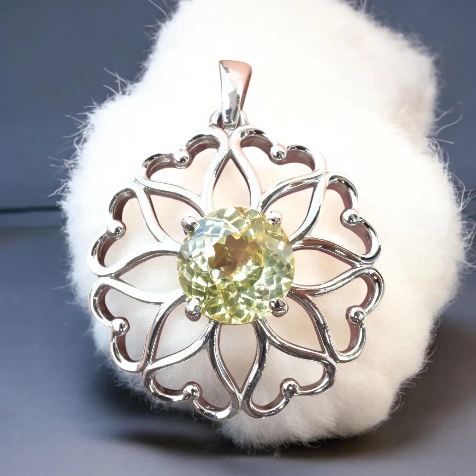 Certified Yellow Sapphire 32 Ct Flower Shape Pendant 925 Sterling Silver MG002