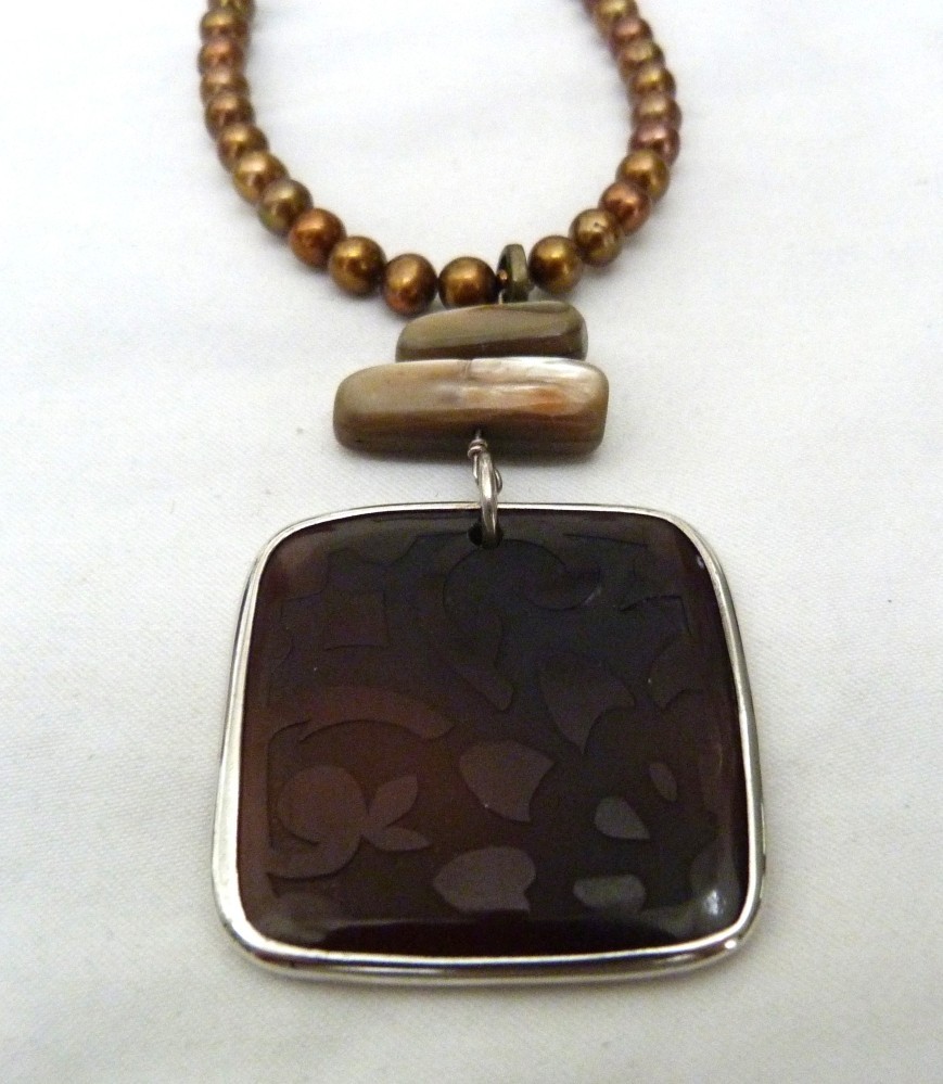 N1803 SILPADA STERLING SILVER CARVED SHELL BRONZE PEARL LEATHER CORD NECKLACE
