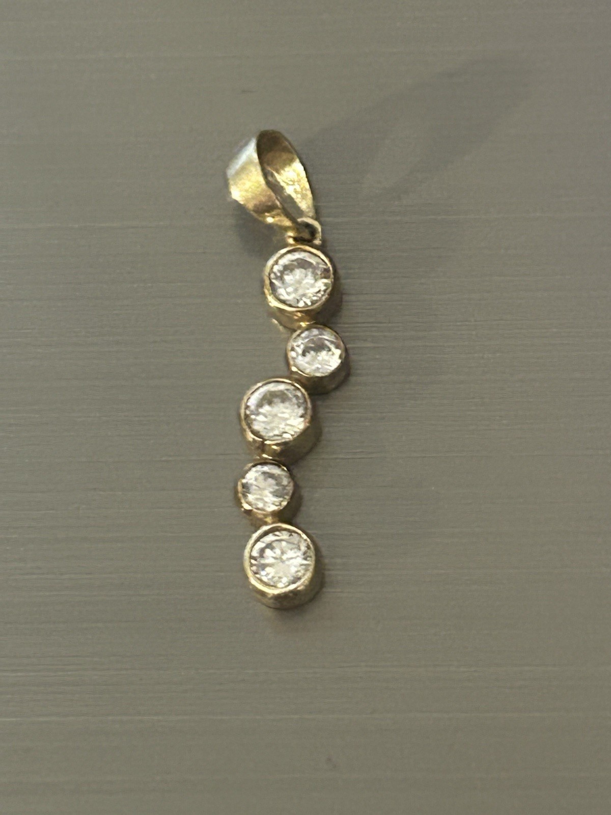 Solid 10k Gold CZ Bubbles Pendant .86 Grams