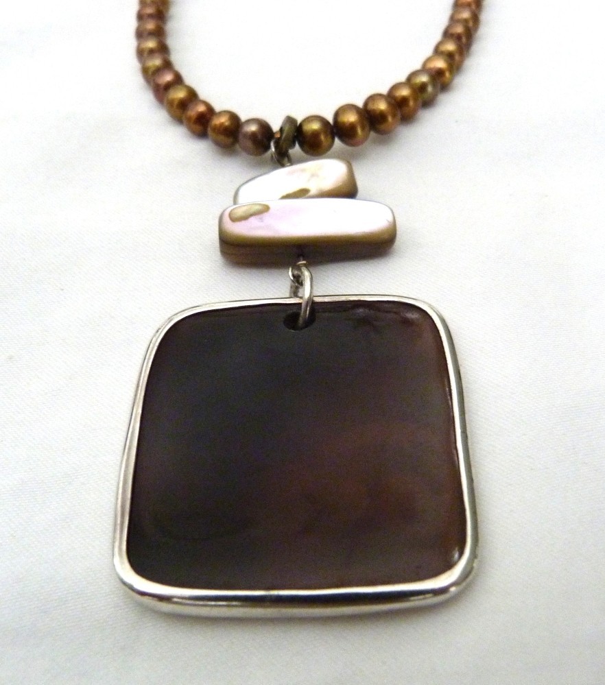 N1803 SILPADA STERLING SILVER CARVED SHELL BRONZE PEARL LEATHER CORD NECKLACE