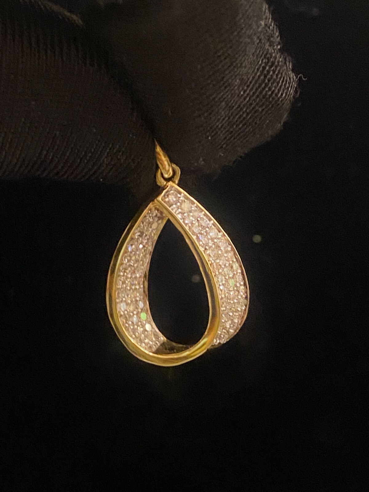 Pave 0.75 Cts Round Brilliant Cut Natural Diamonds Pear Drop Pendant In 14K Gold