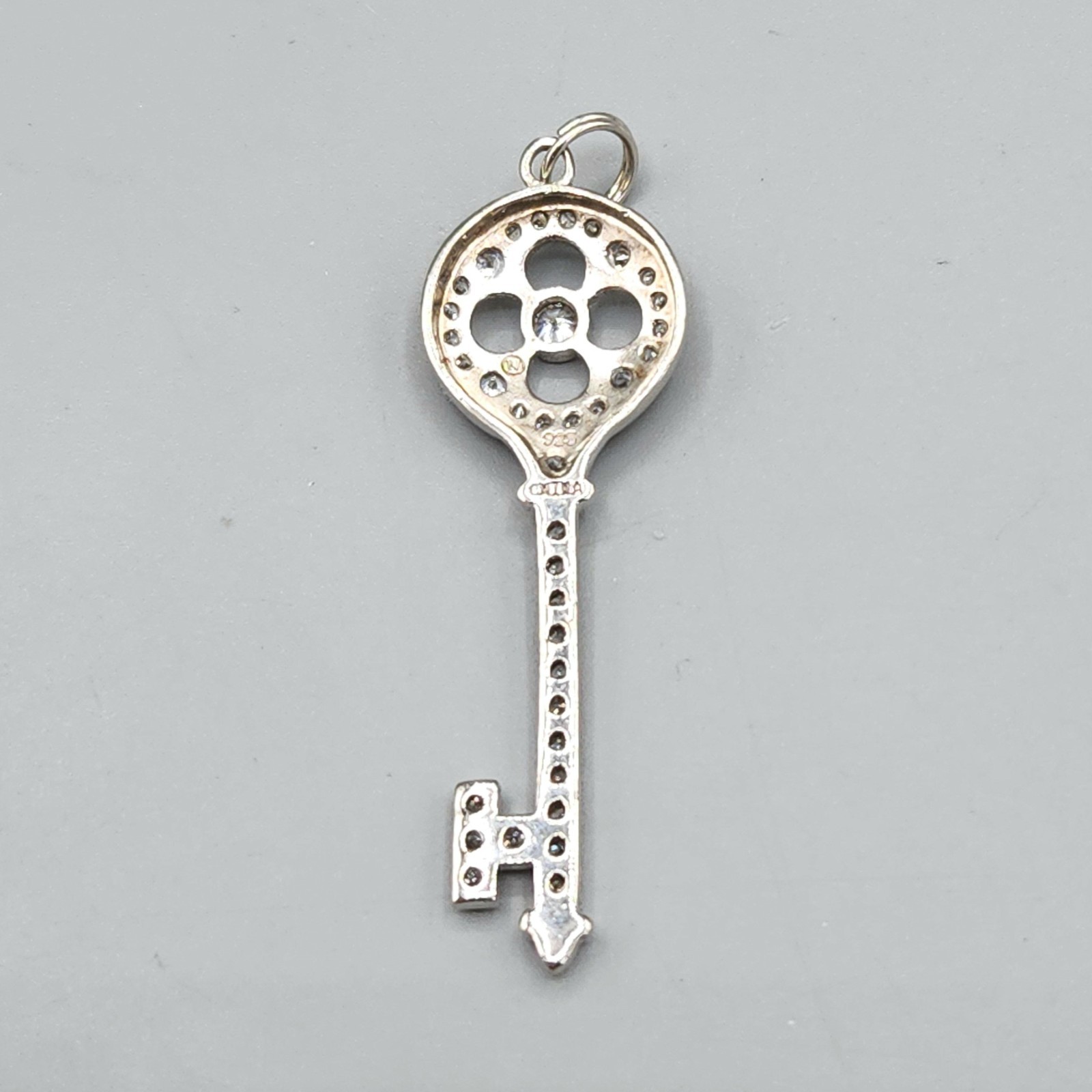 Nadri Signed Sterling Silver Crystal Pave Clover Key Pendant 3.2g