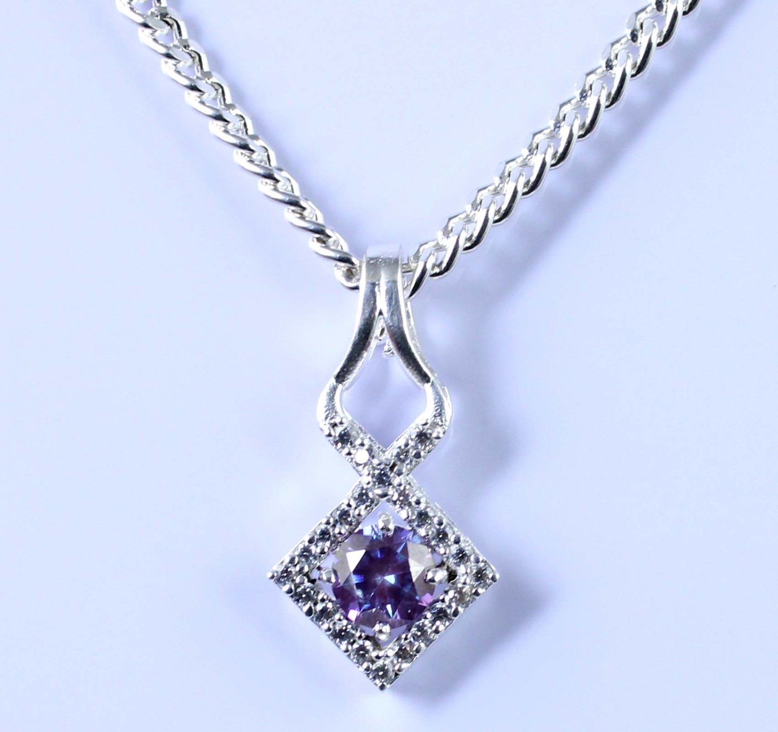 Purple Diamond Solitaire 1.23 Carat Round Cut Certified Latest Design Pendant