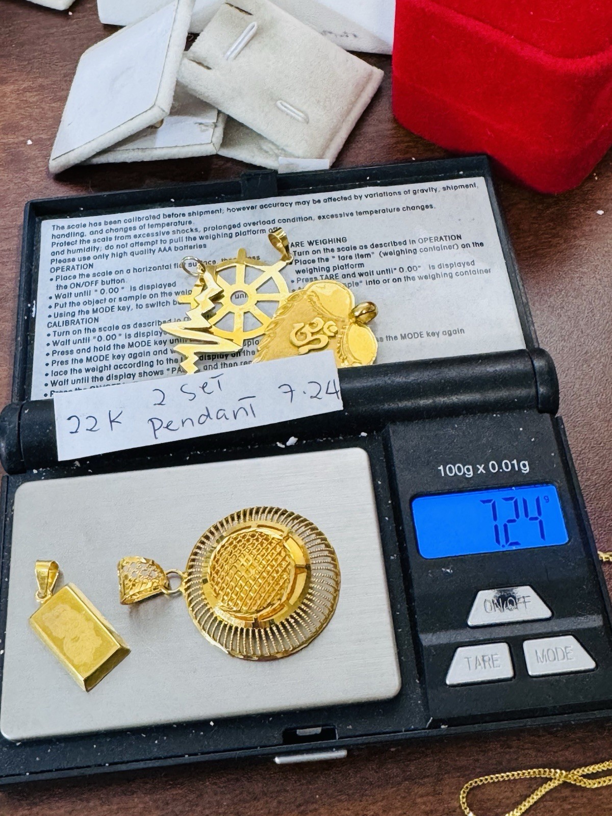 22K 916 22C Real Gold Two Set of Pendant 1 x Bar & 1x Round 7.24g