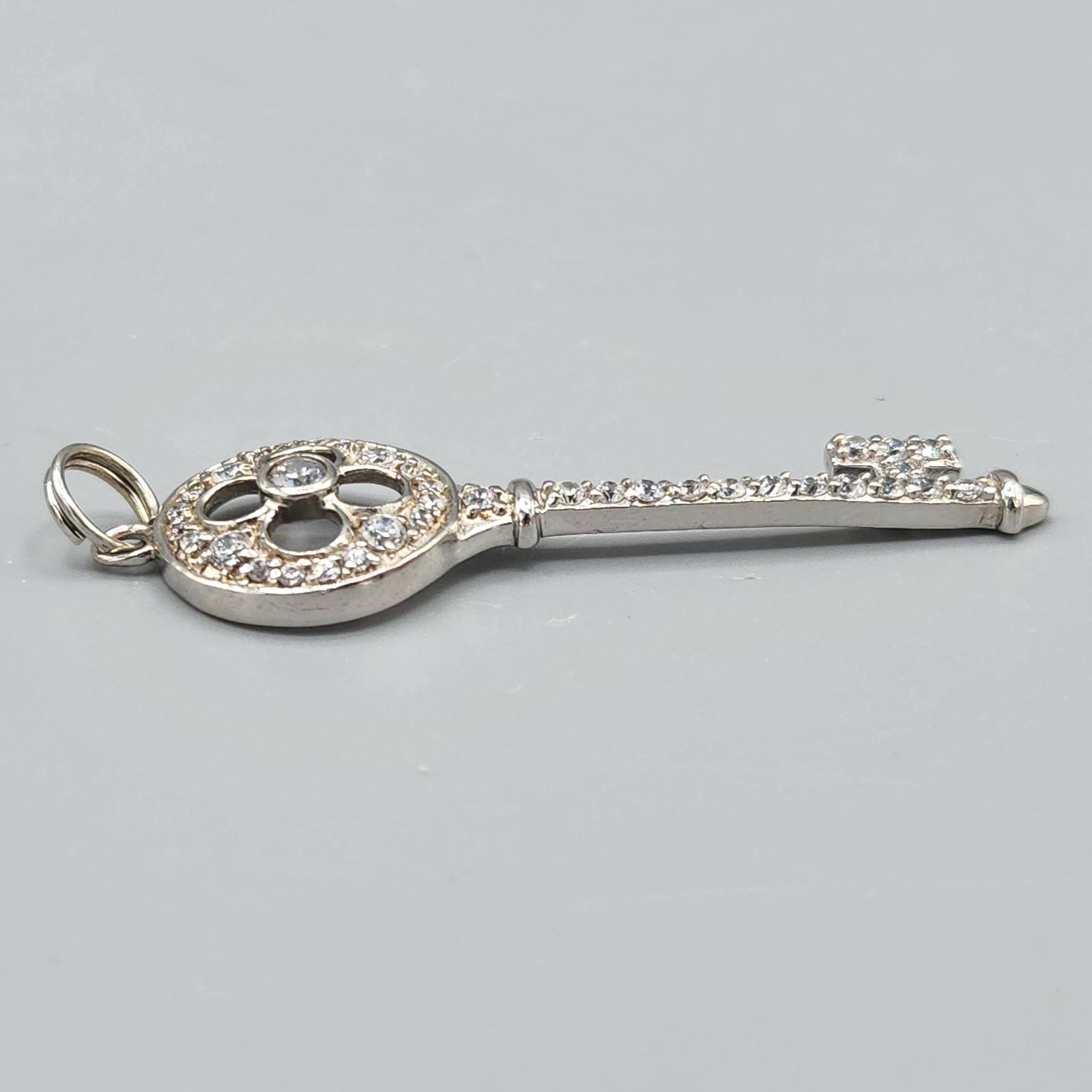 Nadri Signed Sterling Silver Crystal Pave Clover Key Pendant 3.2g