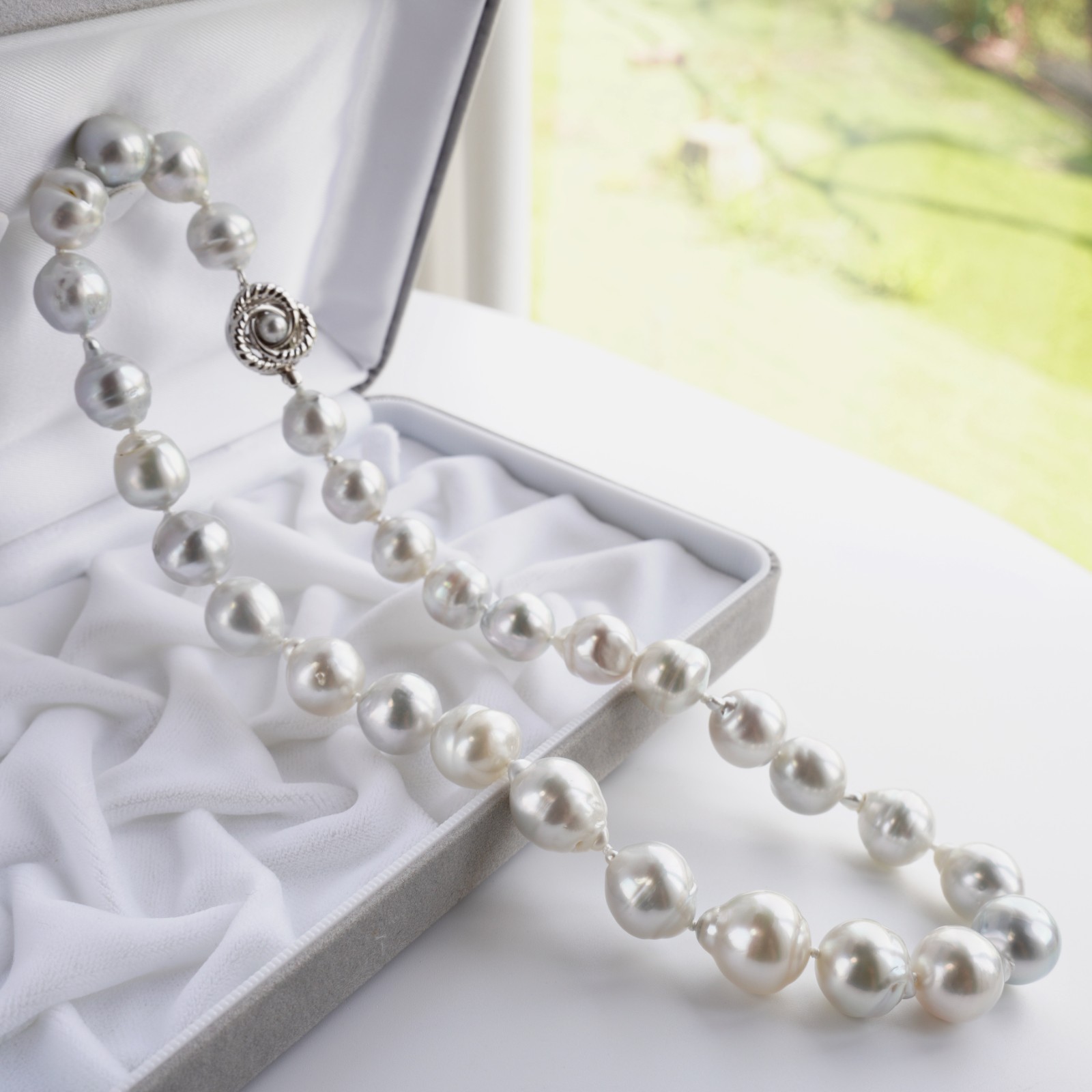 11.5-14.5mm Baroque White South Sea Pearl Necklace 14K White Gold Clasp,18.1″