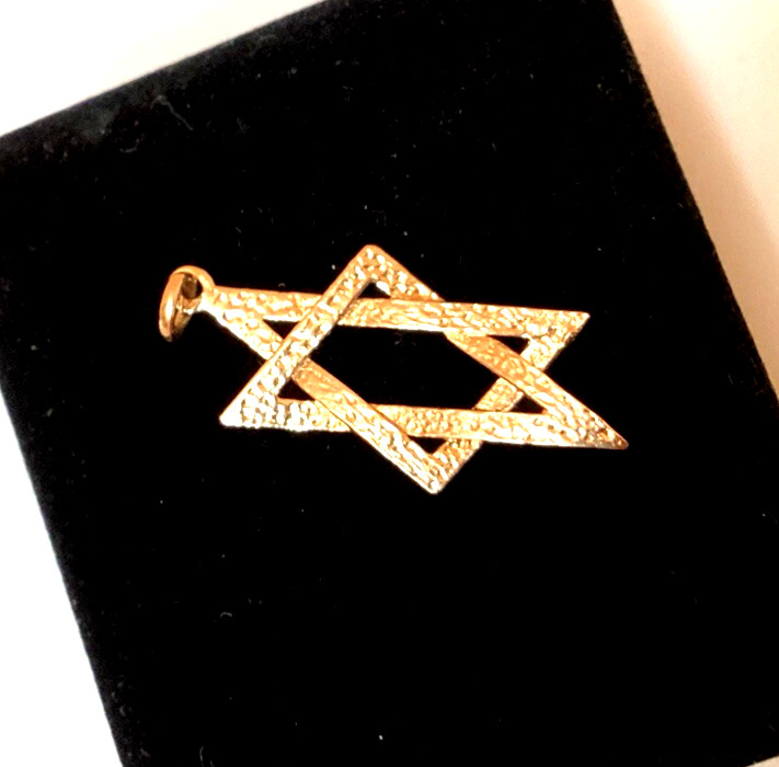 14K Yellow Gold Brushed Star of David Jewish Religious Pendant – Excellent