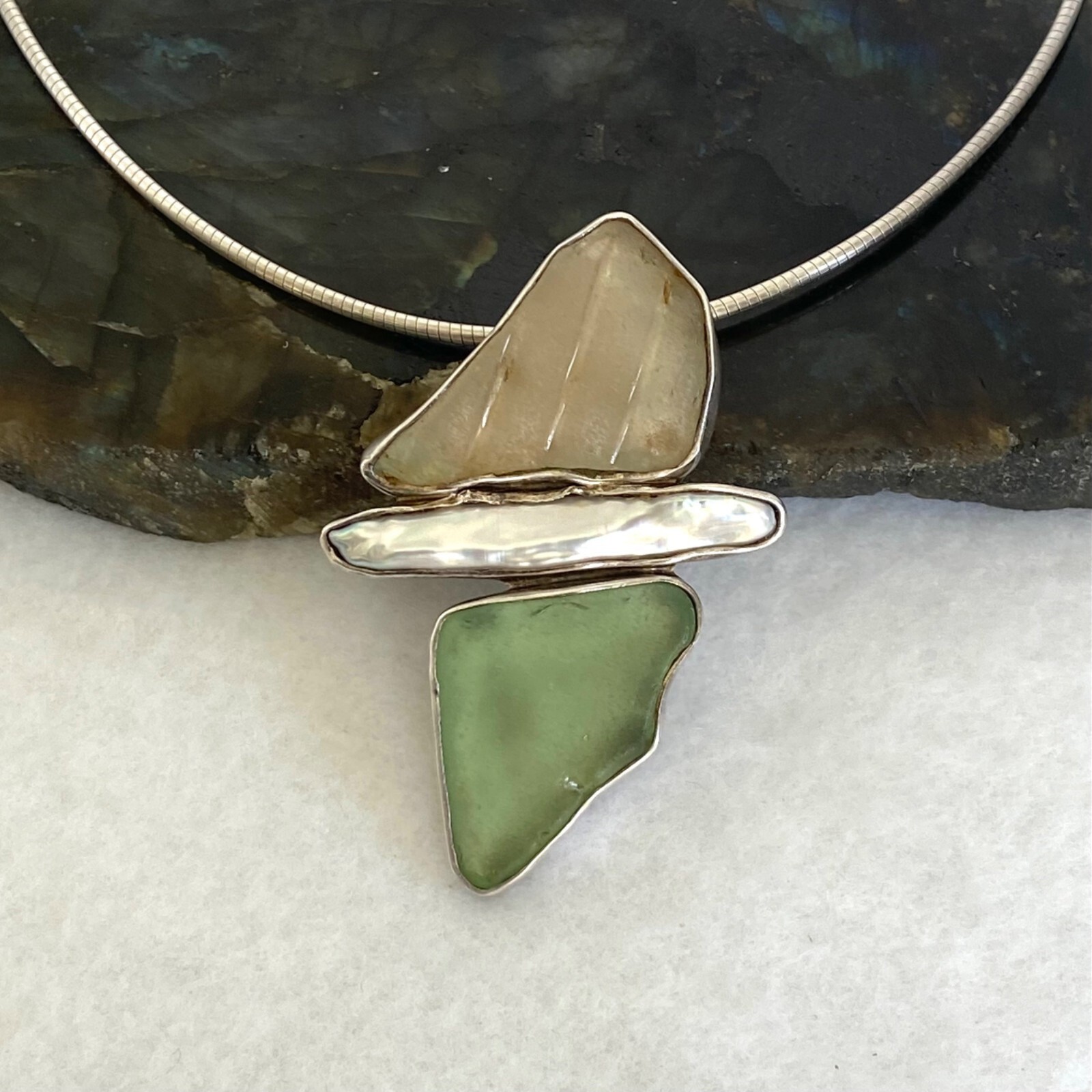 Sterling Silver 925 Beach Glass & Biwa Pearl Pendant Necklace 16″-18″ Chain