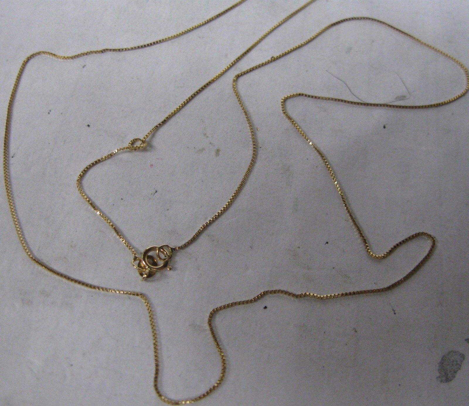 10K SOLID GOLD FINE 23″ BOX .55mm NECKLACE CHAIN