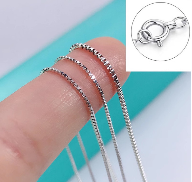 Pretty 14K Solid White Gold 0.45mm Classic White Box Chain Necklace – 18 Inch