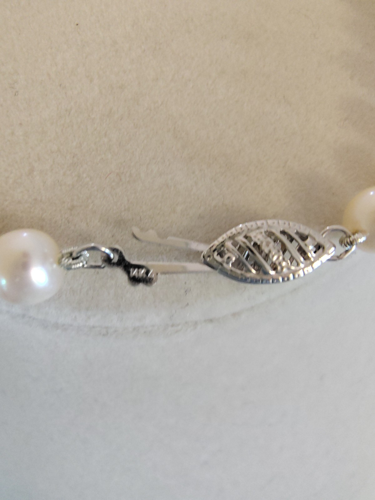 Vintage 14K White Gold Cultured Pearl Strand Bracelet 7″ Hand Knotted Filigree