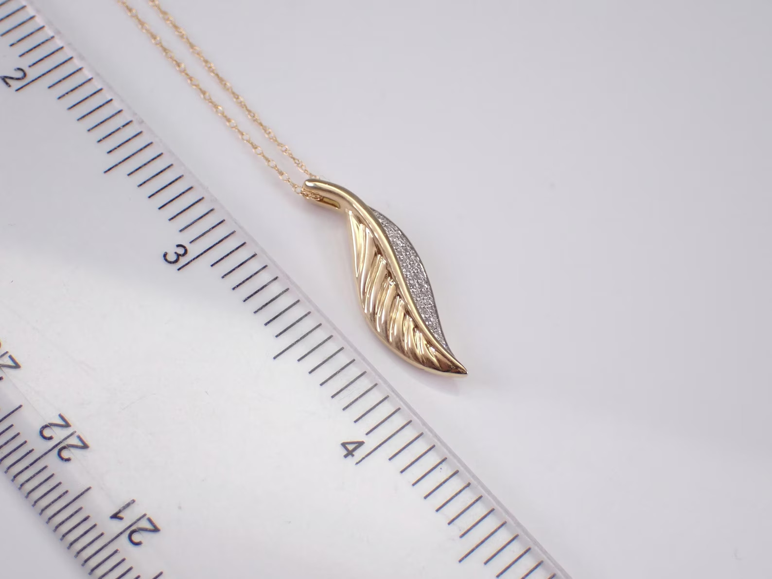 0.40 Ct Round Moissanite Feather Shape Pendant Necklace 14K Yellow Gold Plated