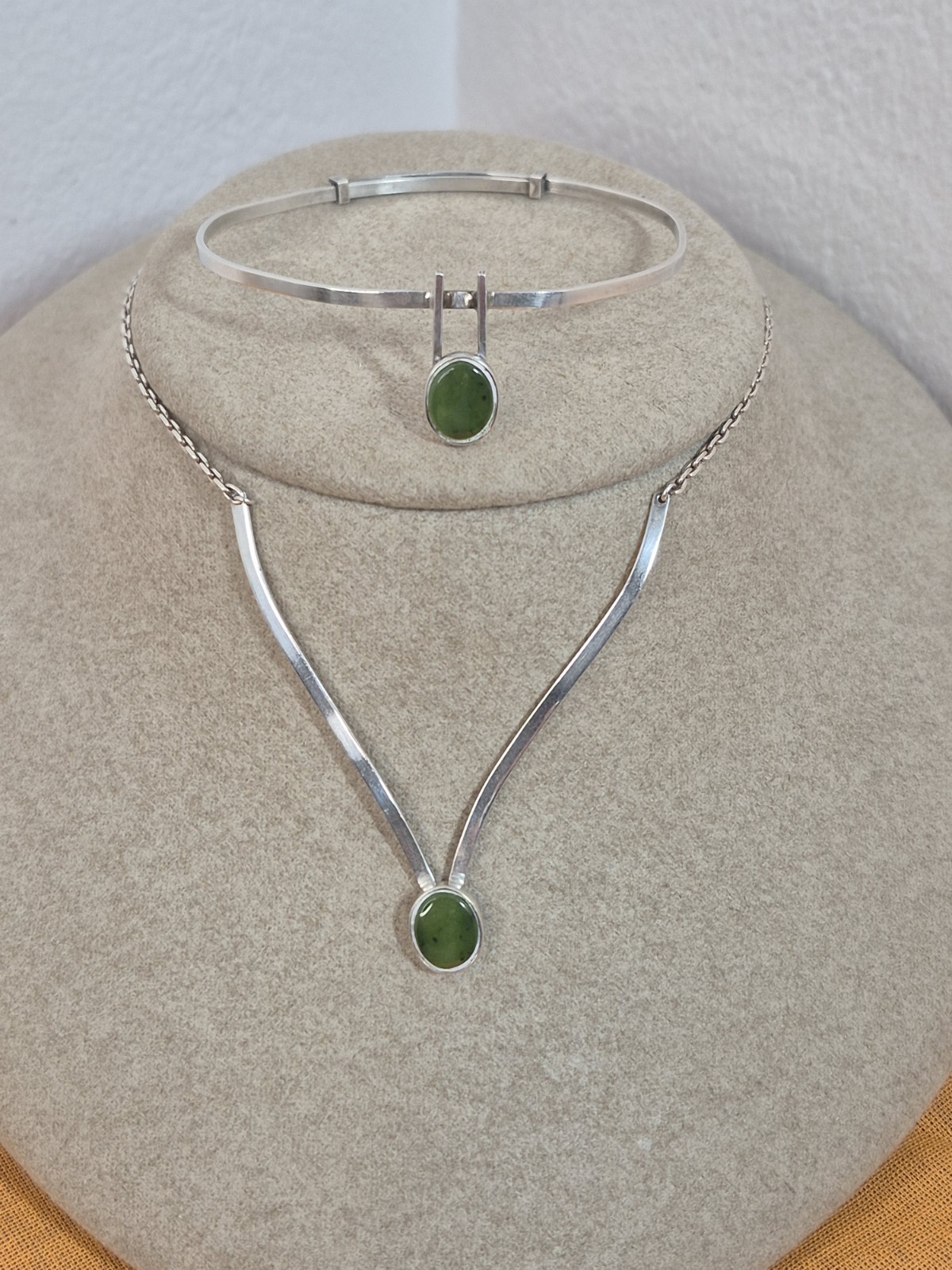 Sterling Silver Necklace and Bracelet Set with Nephrite Jade Pendants