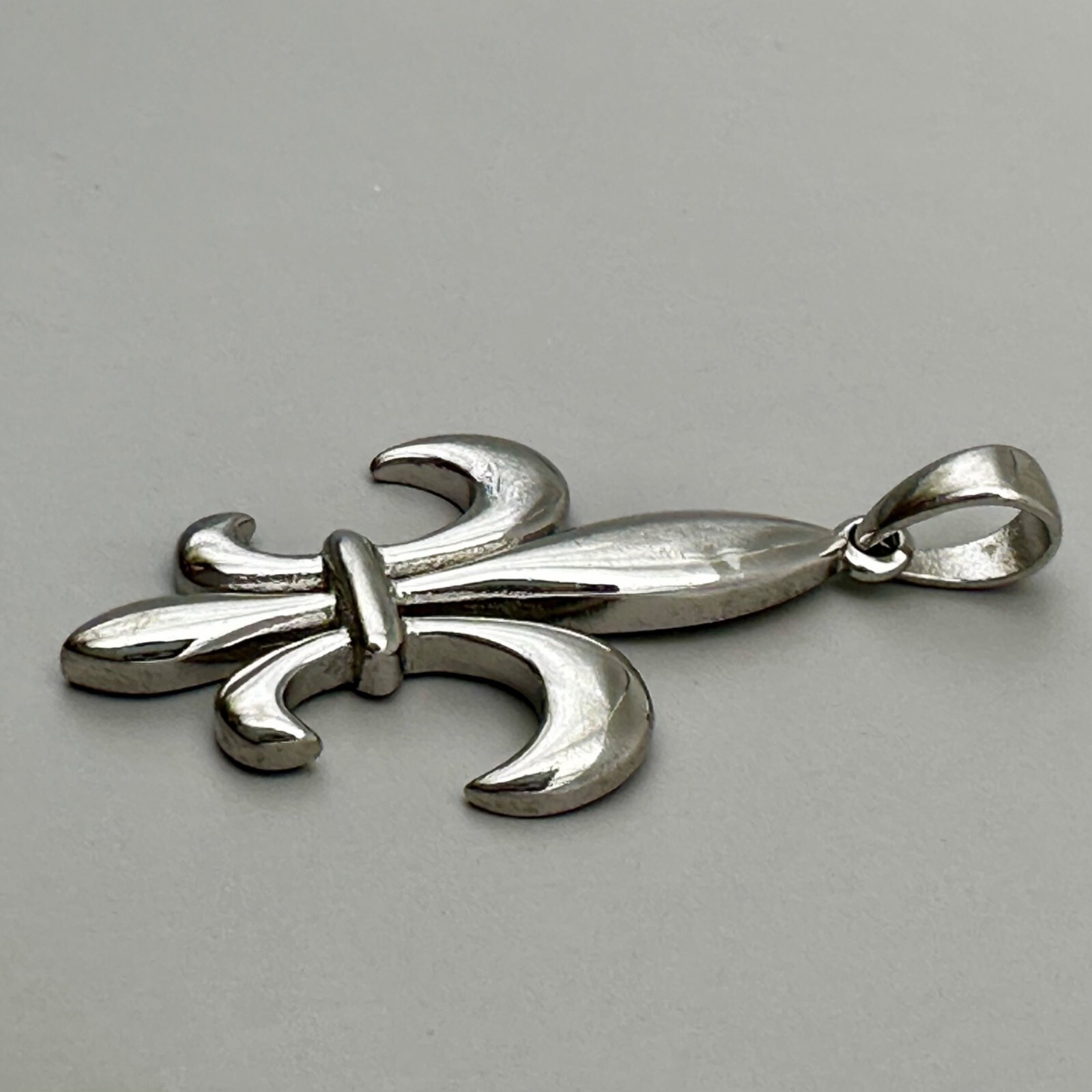 Fleur-De-Lis Pendant For Necklace Unisex Jewelry 925 Signed IW Sterling Silver