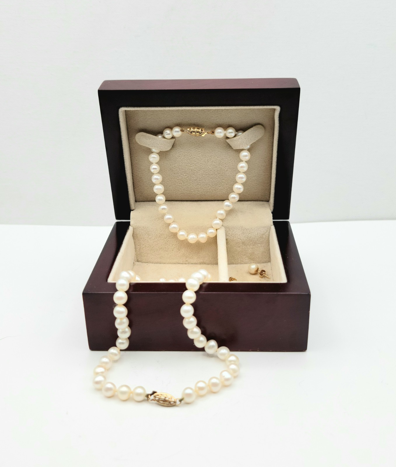 Freshwater Pearls 18″ Necklace 7″ Bracelet + Earrings Set 14K YG Closure