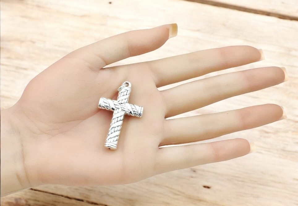 925 Silver, Light Weight Cross Pendant – Chain Sold Separate – 1444