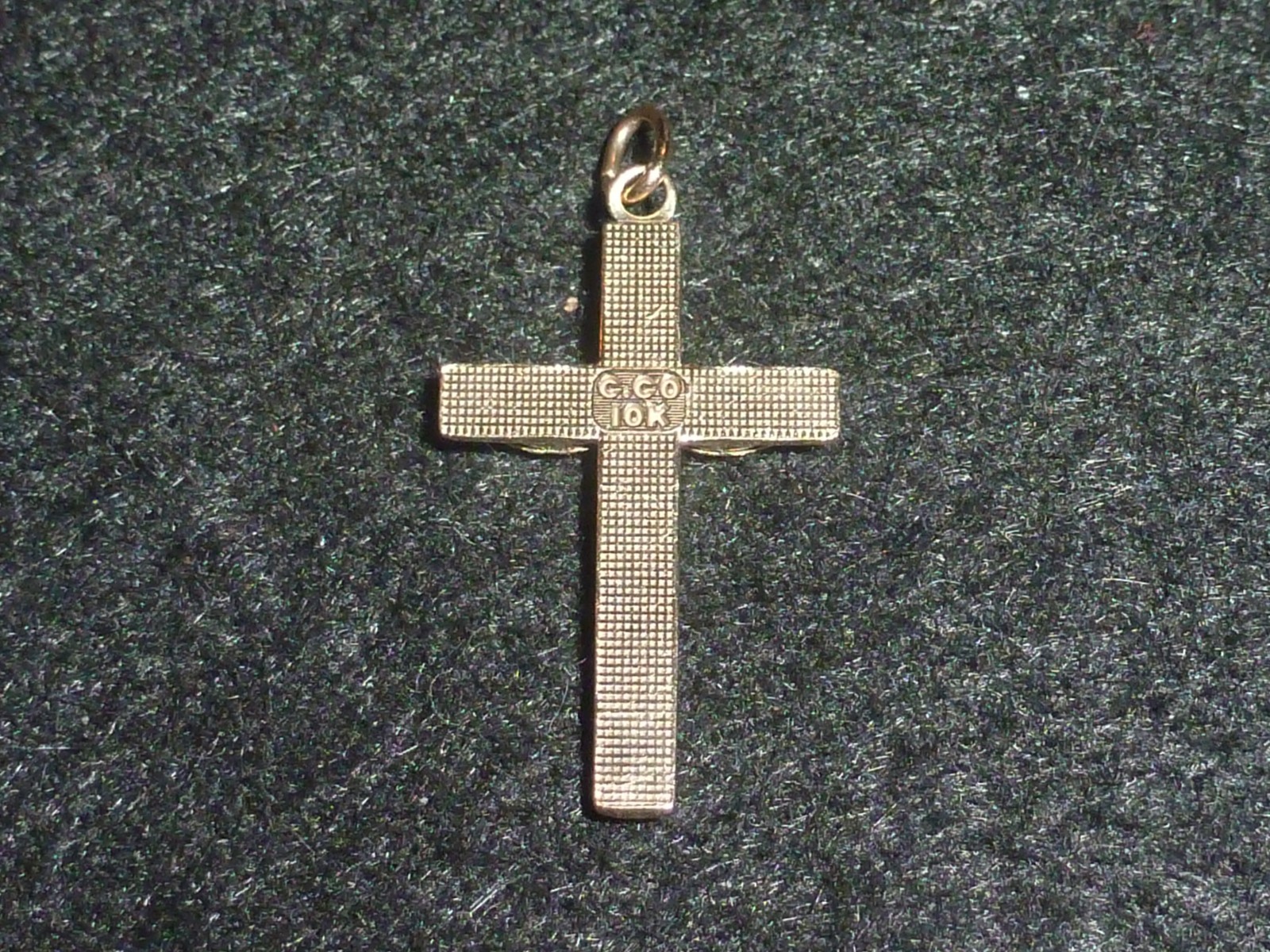 VINTAGE 10K SOLID YELLOW/ROSE/WHITE GOLD COLEMAN CO. POLISHED LEAF CROSS PENDANT