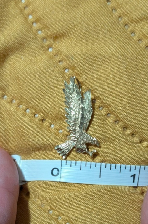 14K Yellow Gold Eagle Bird Charm Pendant 1.21 Grams. Excellent Condition Vintage