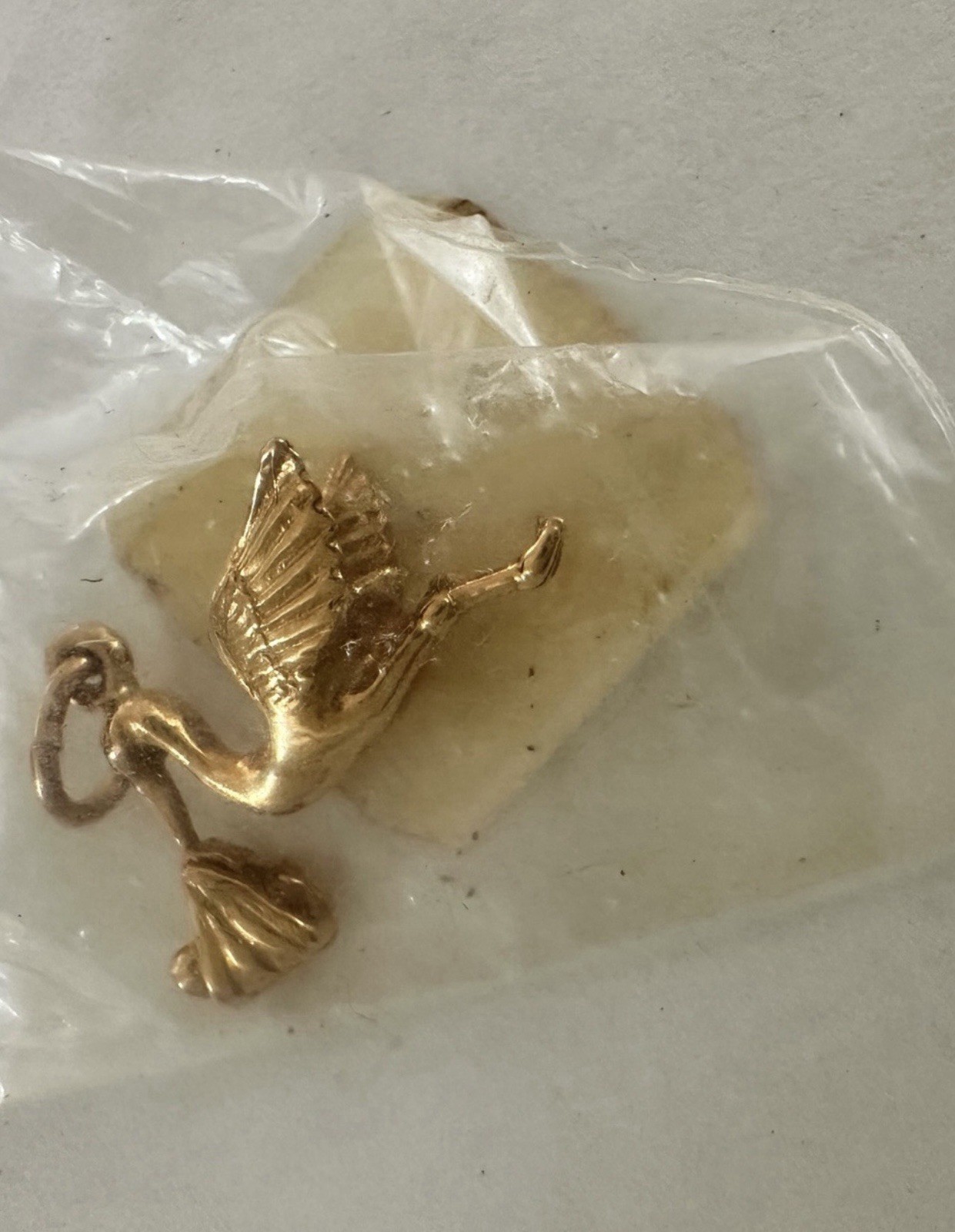 14K Yellow Gold Bird Charm Pendant, Signed, No Stone, Animals & Insects Theme
