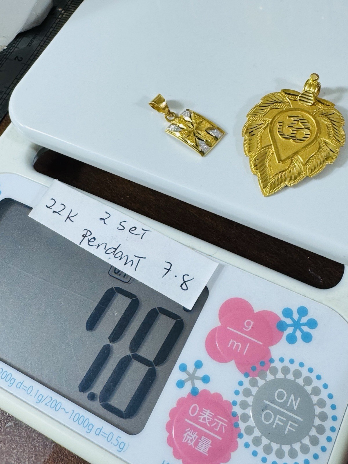 22K 916 22C Real Gold Two Set of Pendant 1 x Heart & 1x Rectangle 7.8g WOMENS