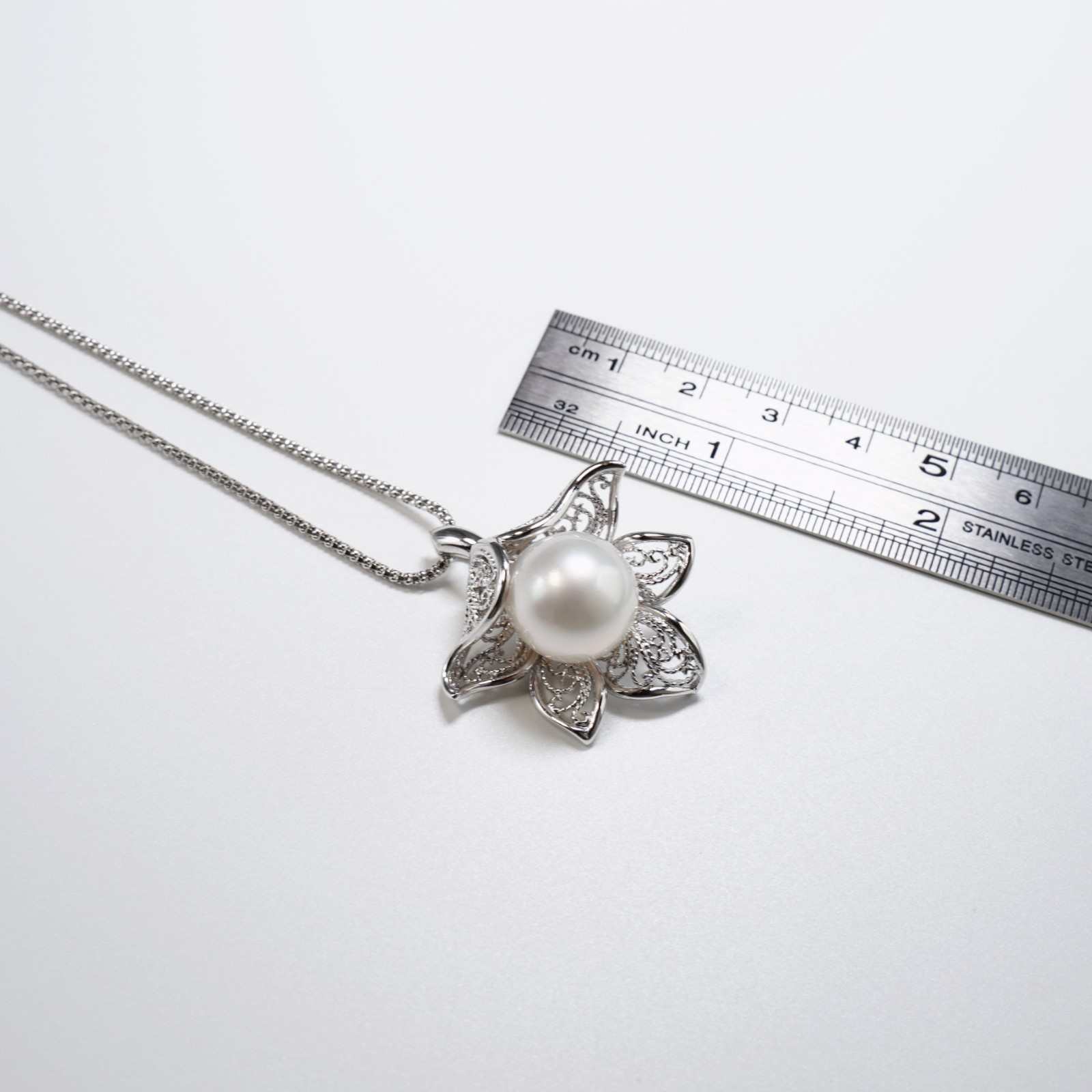 High Luster 13.5mm White South Sea Pearl Pendant Necklace Sterling Silver, 22″
