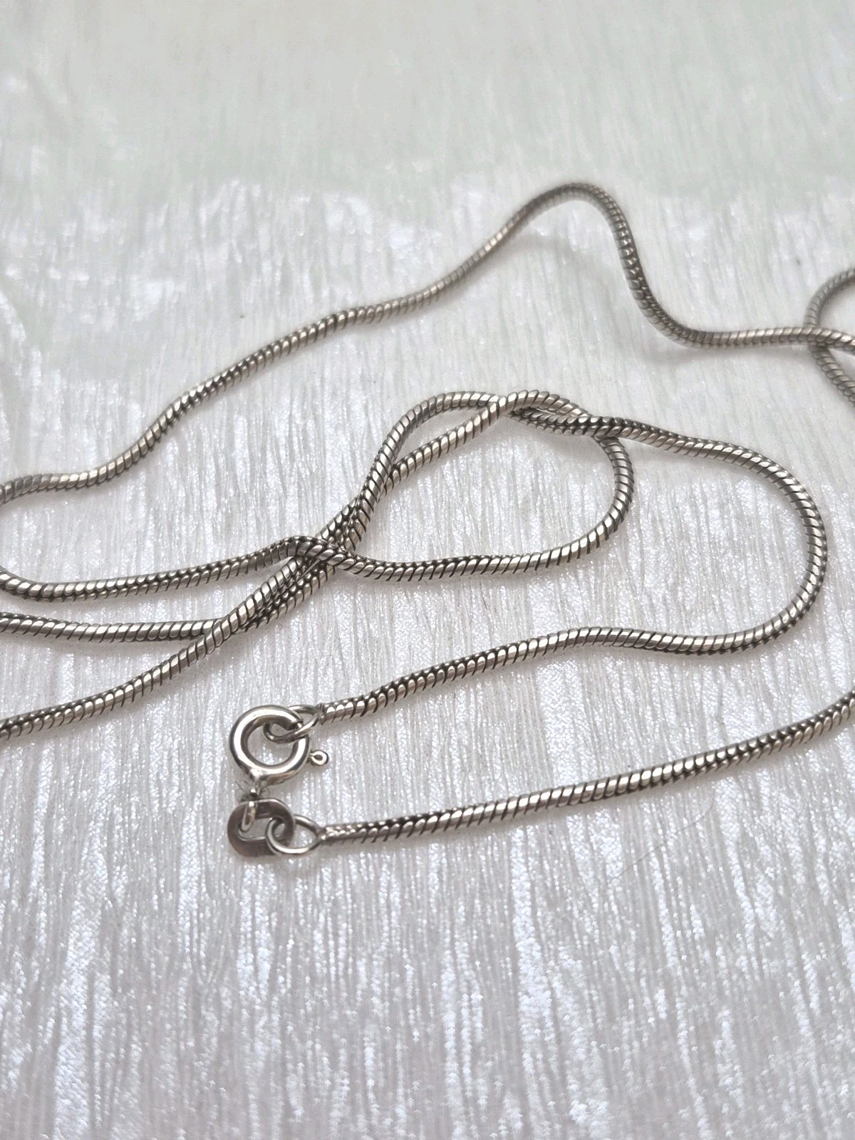 LOCKET – Sterling Silver Oval Photo Locket. Owl Design. Pendant and Chain.