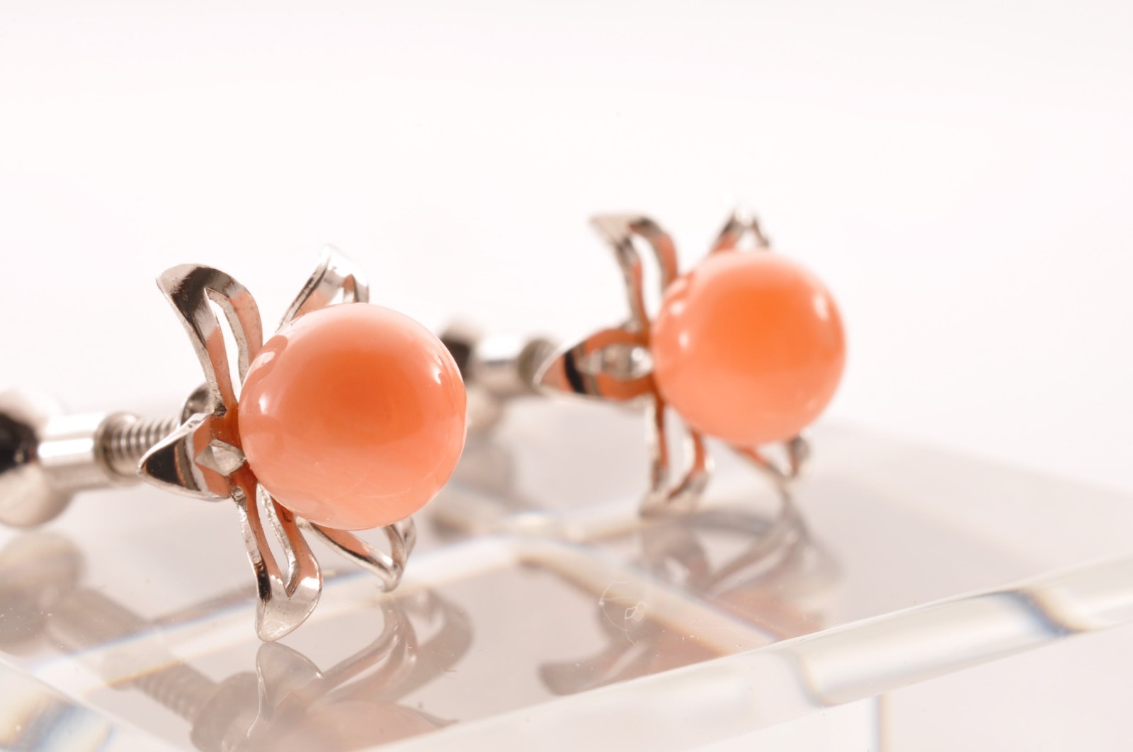925 silver Angel skin coral Necklace ear clip set (17.3in 135ct) Certificate.