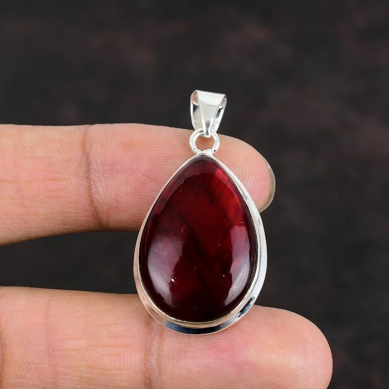 Natural Red Flash Labradorite Pendant Pear Gemstone 925 Sterling Silver Jewelry
