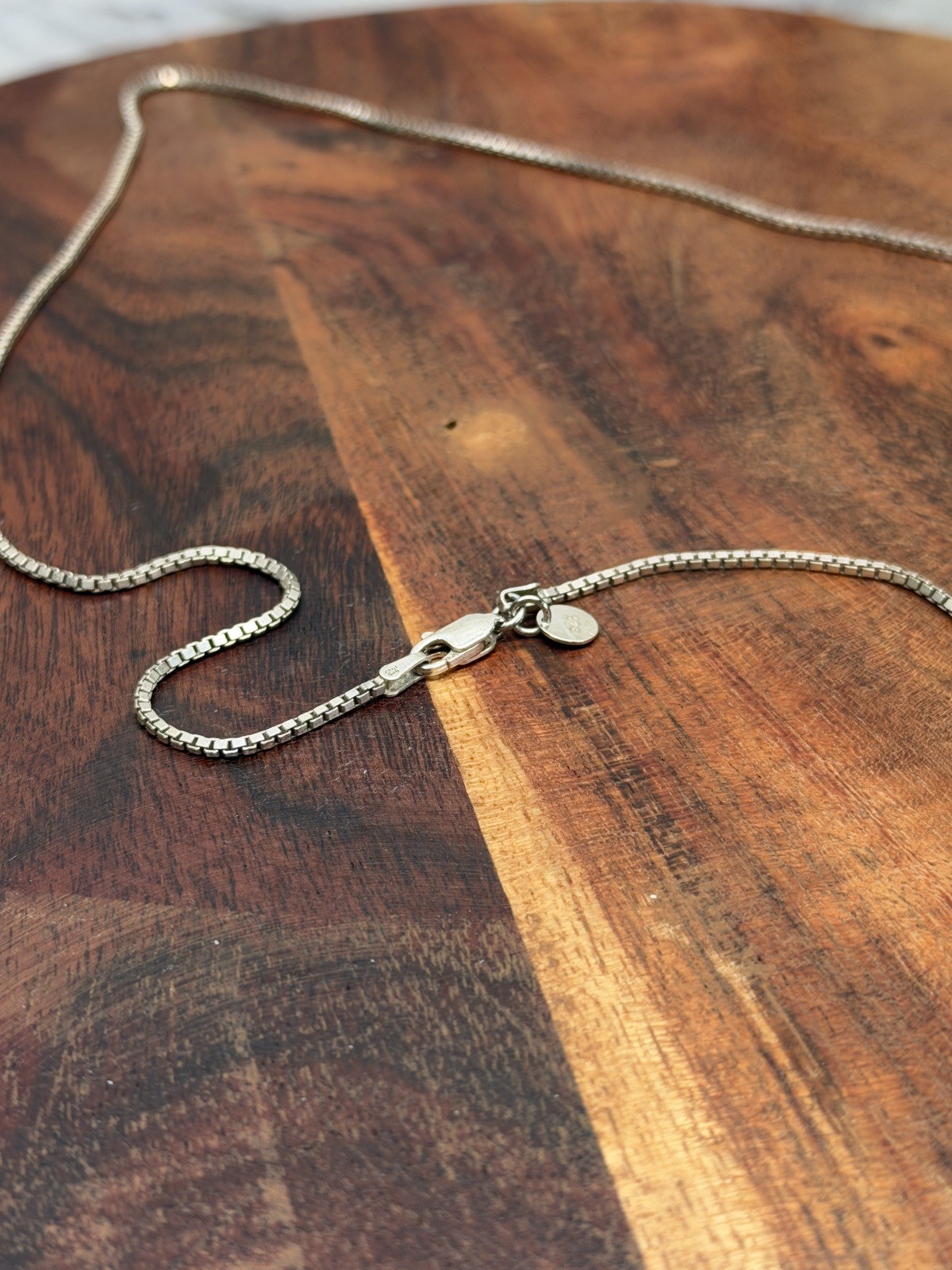 22″ Sterling Silver Box Chain 1.45MM Necklace 6.7 Grams E22