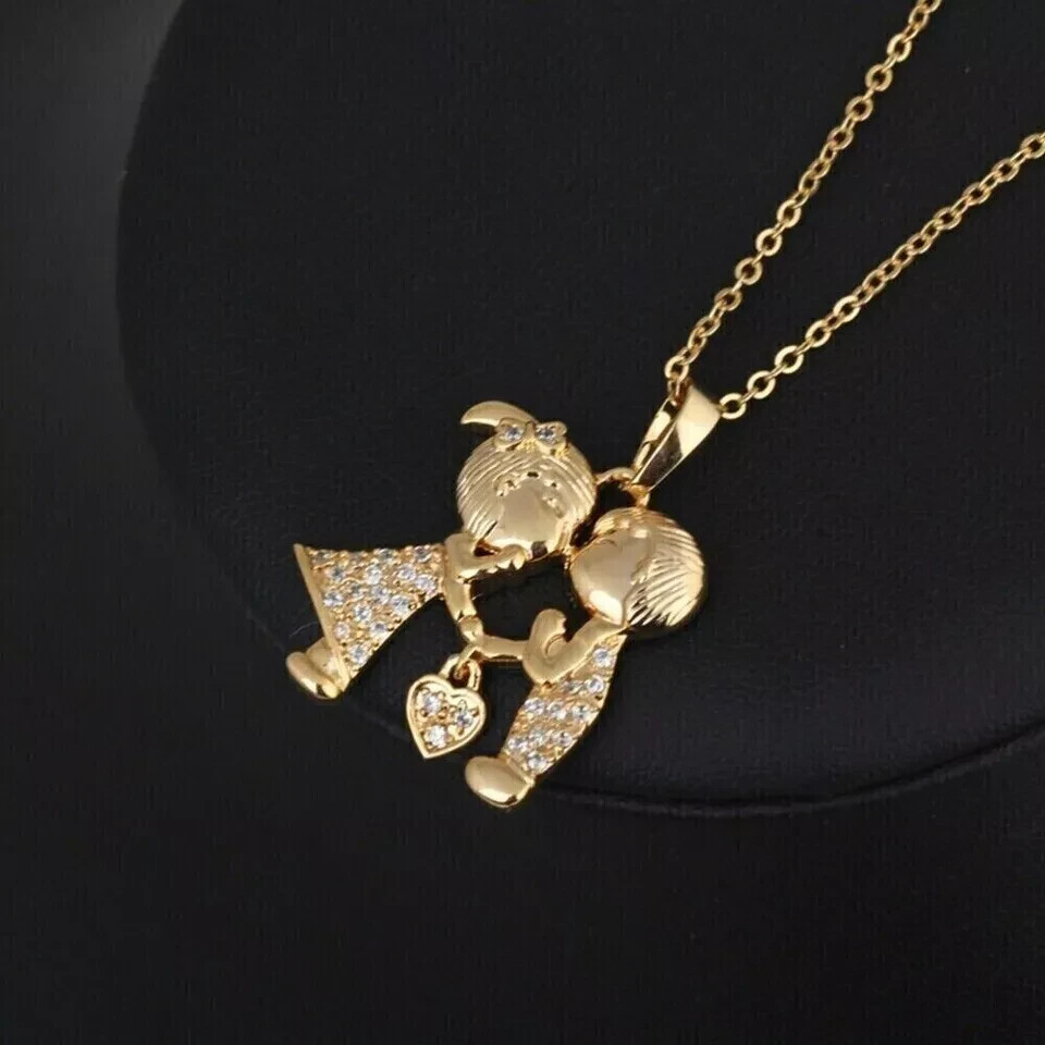 1Ct Lab Created Diamond Unisex Heart Kissing Pendant 14K Yellow Gold Plated