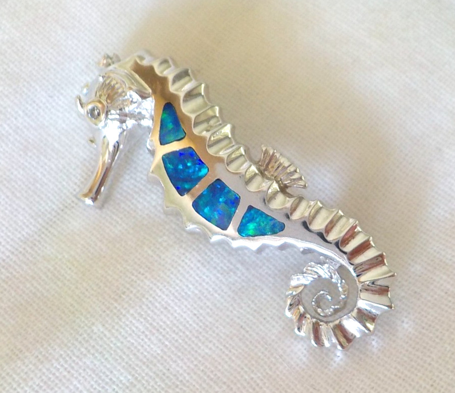 Modern 14K White Gold Sea Horse Opal Diamond Pendant Pin- 4.08 gms, 1.32 inch