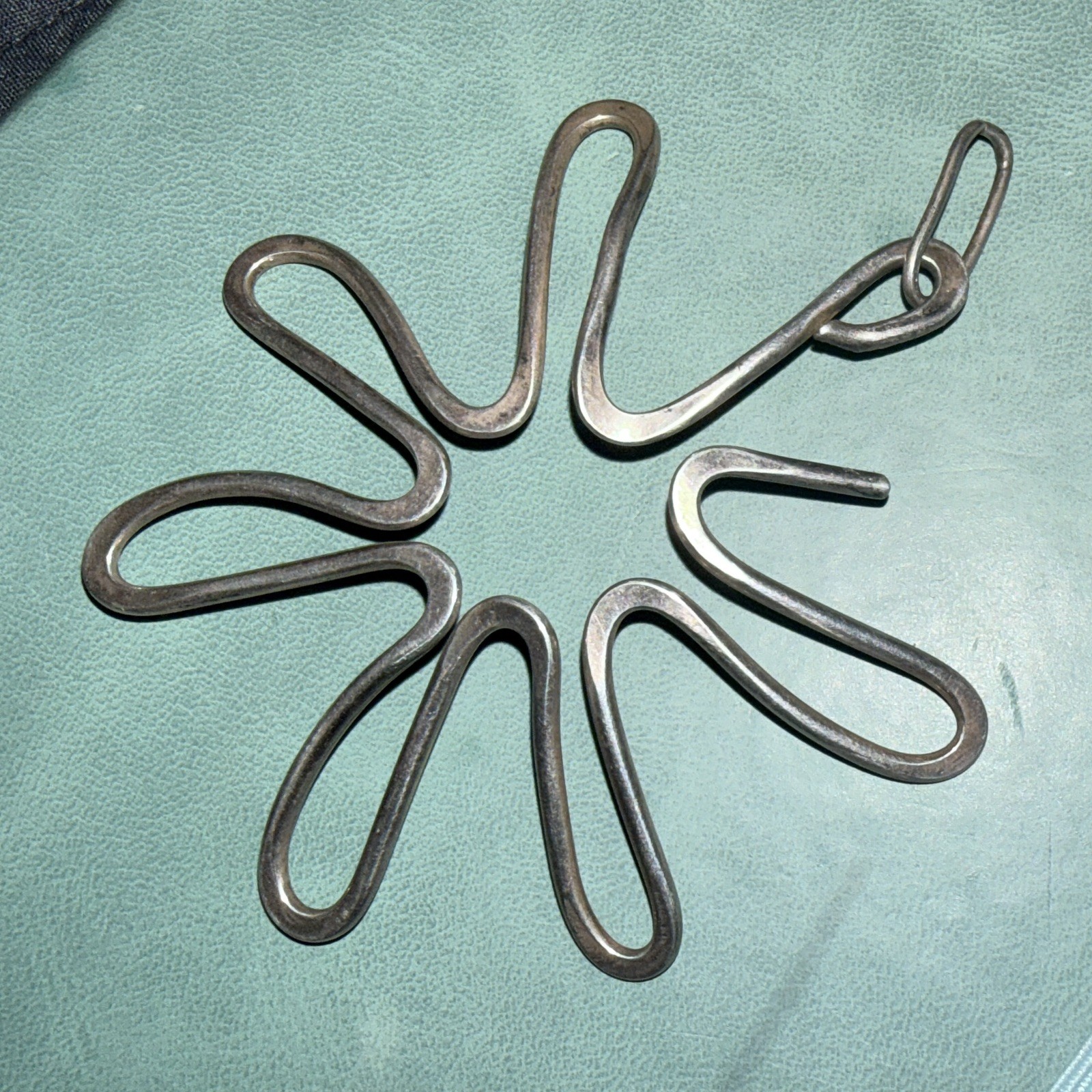 Vintage Estate STERLING SILVER ABSTRACT FLOWER CHARM PENDANT