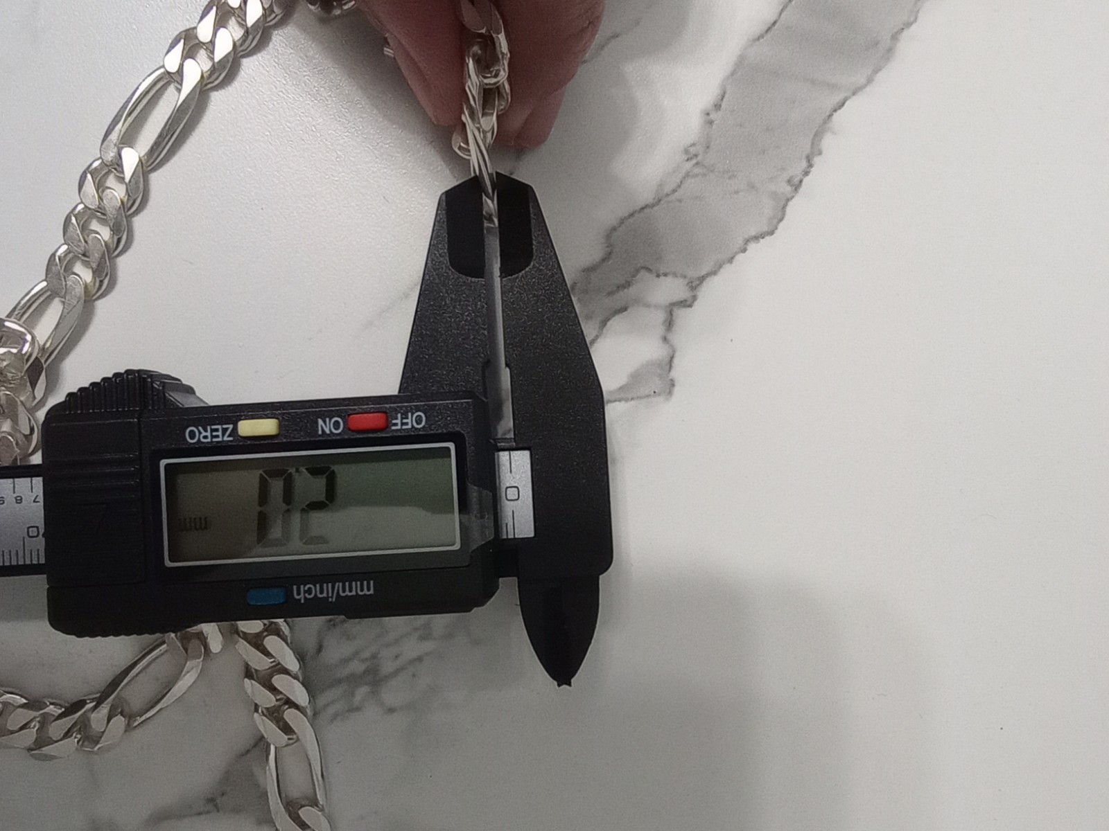 AGI STERLING SILVER 20″ FIGARO SILVER CHAIN (NECKLACE) .925 Italy 61.1 GRAMS