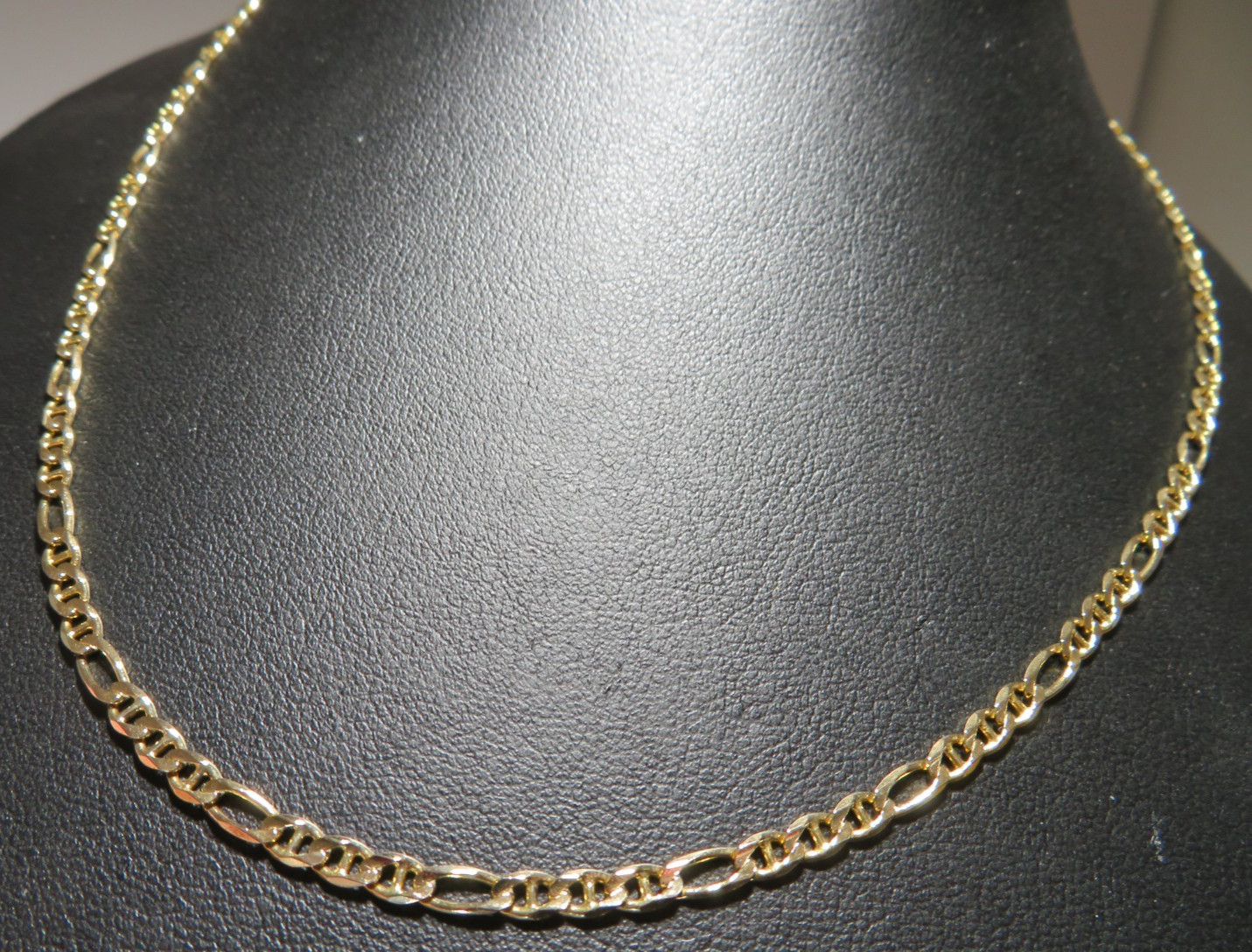 14K YG FIGARUCCI CHAIN 18″ long 3.22 mm wide 7.90 grams (AI-2667)
