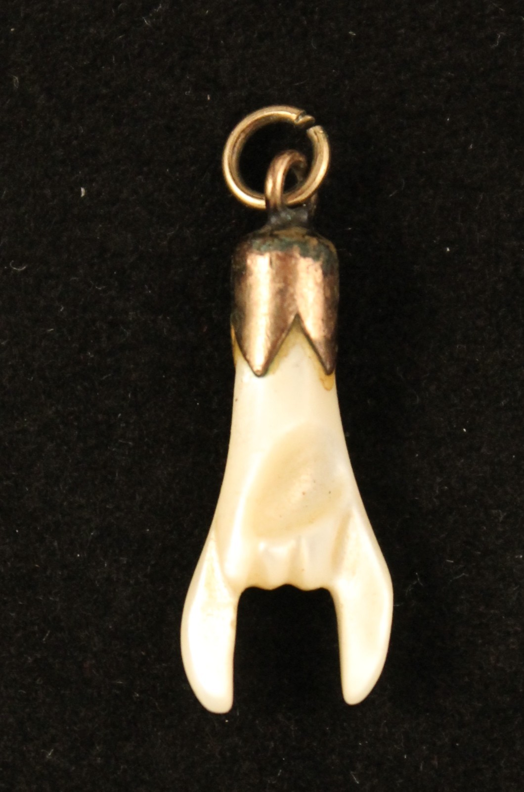 Vintage Mother of Pearl Carved Mano Cornuto Italian Good Luck Sign Charm Pendant