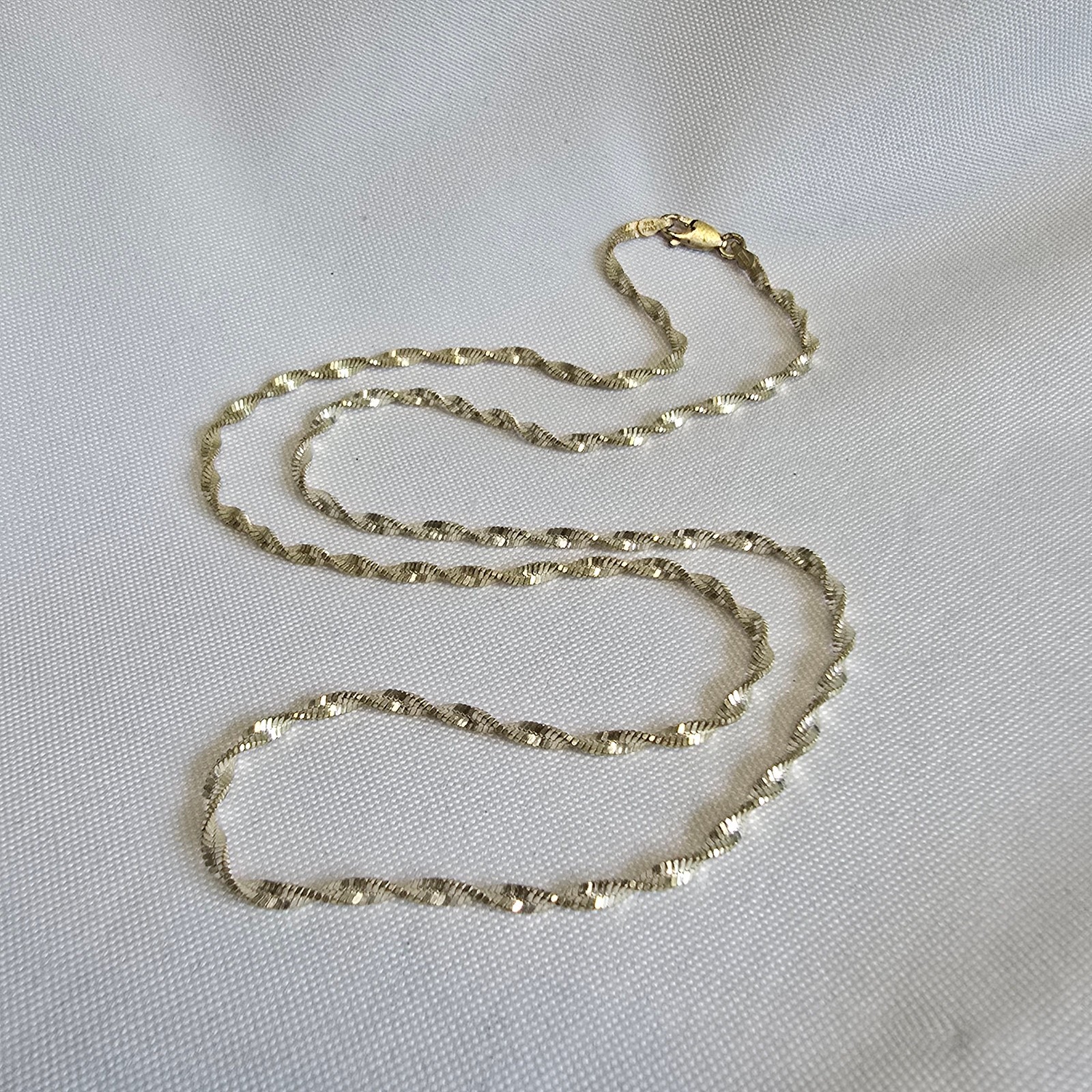Sterling Silver Necklace 10.47g Fine Jewelry 23.5″ Singapore Chain Lobster Clasp