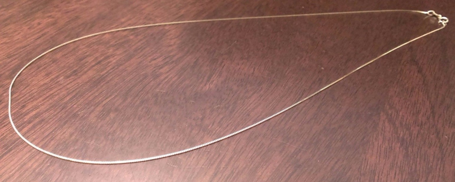10K YELLOW GOLD 24″ THIN BOX LINK NECKLACE PENDANT CHAIN 0.5 mm 1.2 GRAMS
