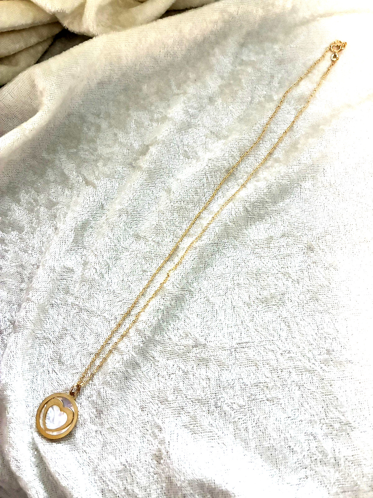 ITALIAN GOLD 14K YELLOW GOLD & MOTHER-OF-PEARL HEART PENDANT + CHAIN (M4971G-62)