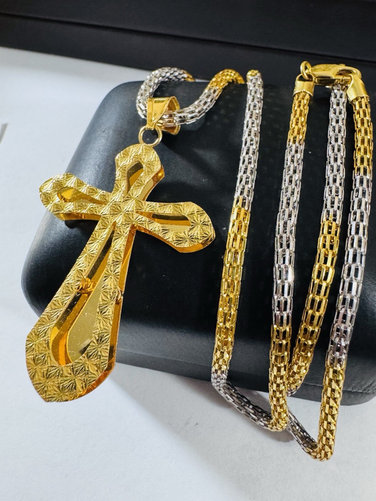 22C 22K 916 Fine Real Gold 21.5”/22” Long Cross Necklace 14.8g 3mm Mens-Womens